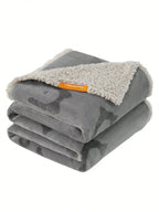 FEANDREA Wasserdichte Haustierdecke – Kuschelige Sherpa- & Flanell-Decke für Hunde & Katzen